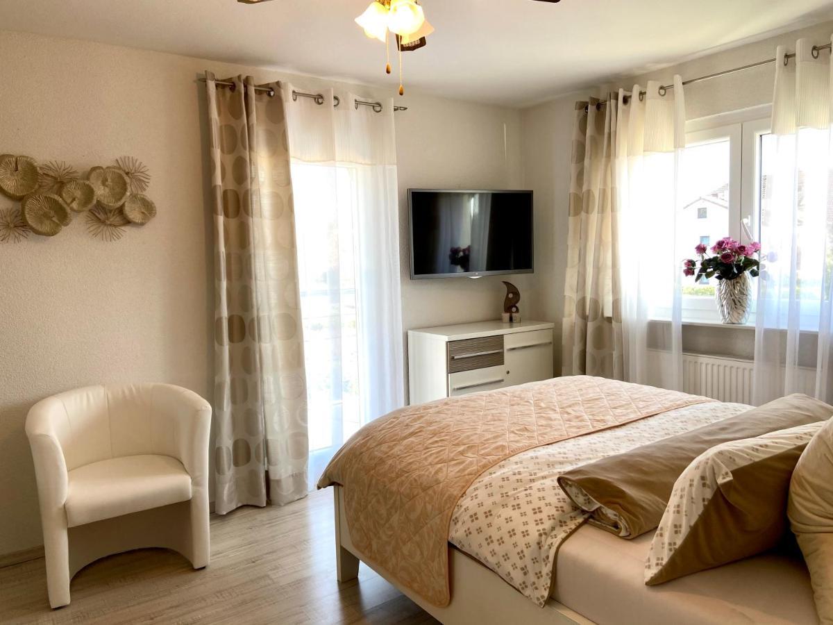 Ferienwohnung Kuhn Эттенхайм Экстерьер фото